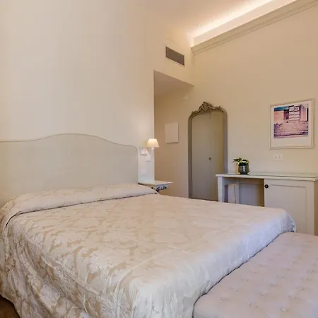 Bed & Breakfast Il Giardino Di Pantaneto Residenza D'epoca 2*