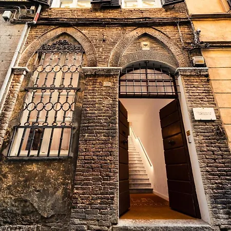 فندق مبيت وإفطار Il Giardino Di Pantaneto Residenza D'epoca سيينا