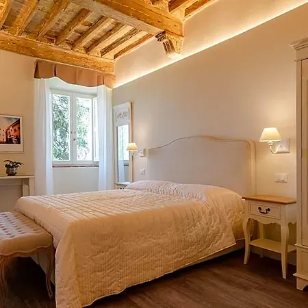 Oda ve Kahvaltı Il Giardino Di Pantaneto Residenza D'epoca 4*