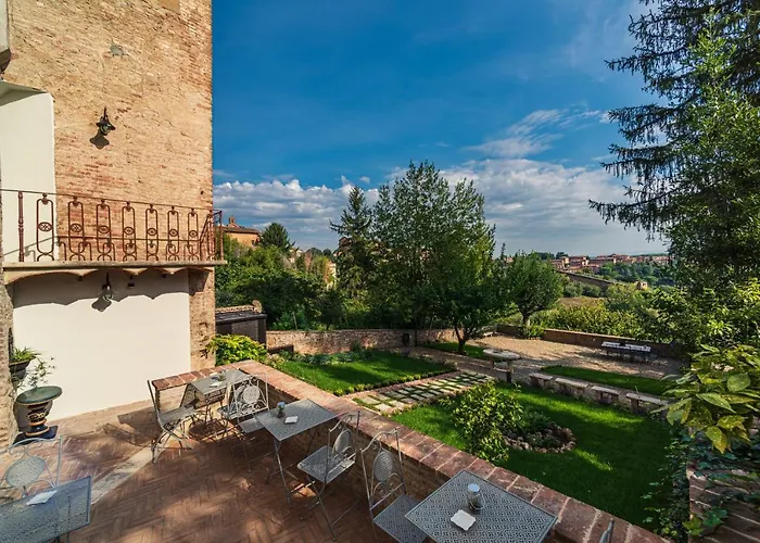 Il Giardino Di Pantaneto Residenza D'epoca Bed & Breakfast 4*